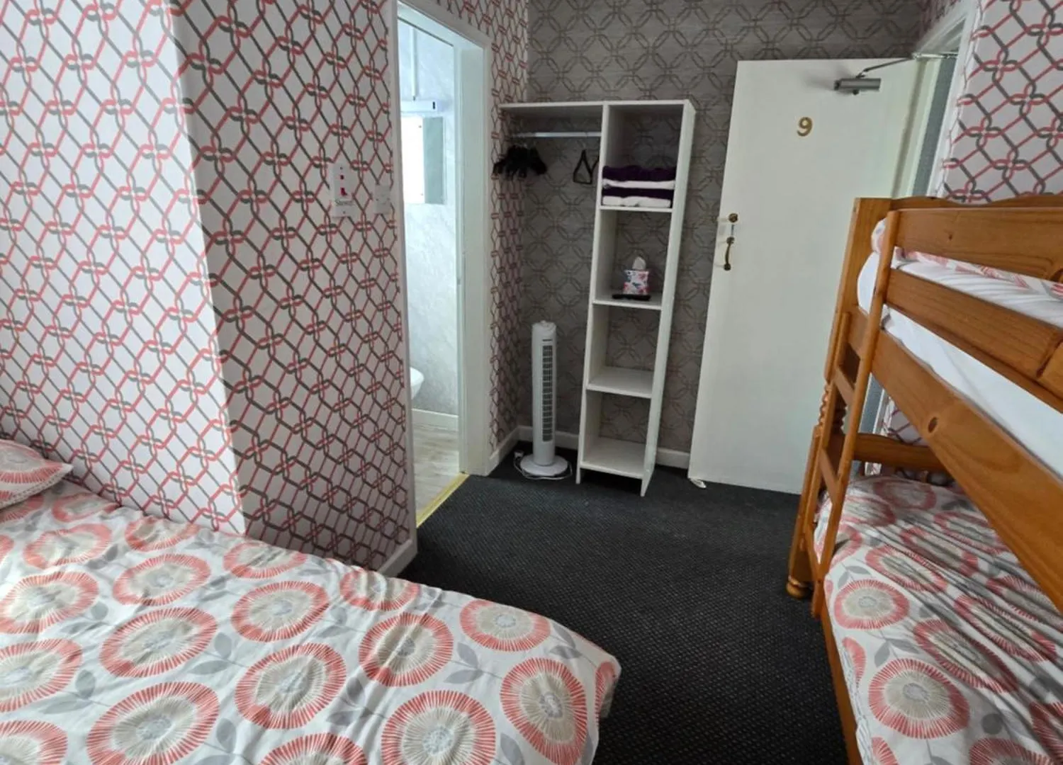 Tobermory Hotel Blackpool 2*,