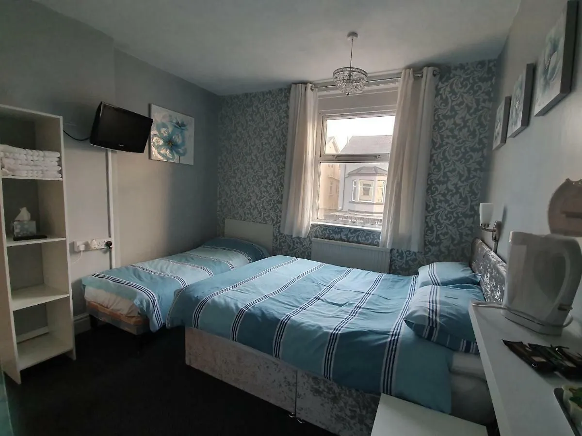 **  Tobermory Hotel Blackpool United Kingdom